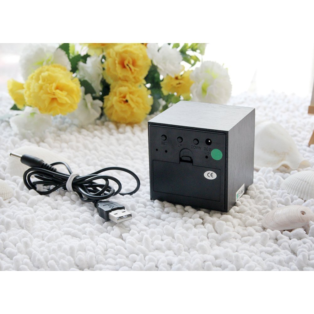 Cube Mini LED Digitaler Wecker aus Holz