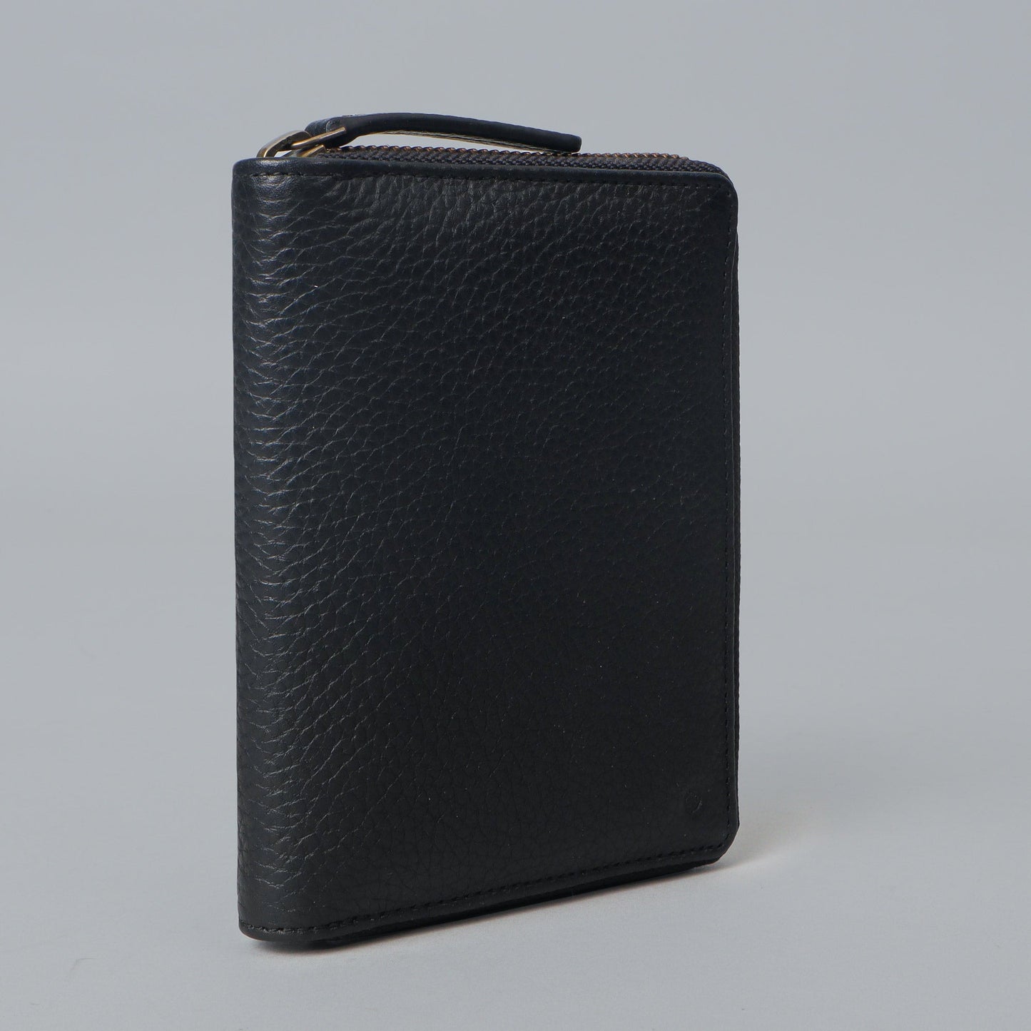 Atlas Passport Wallet