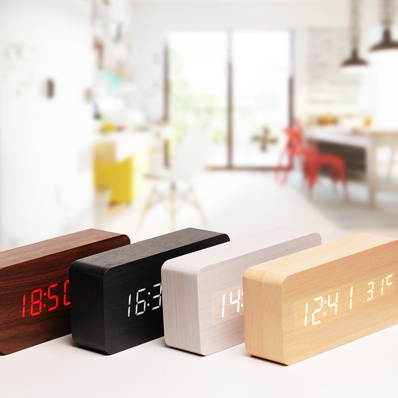 LED Teak Würfel Wecker
