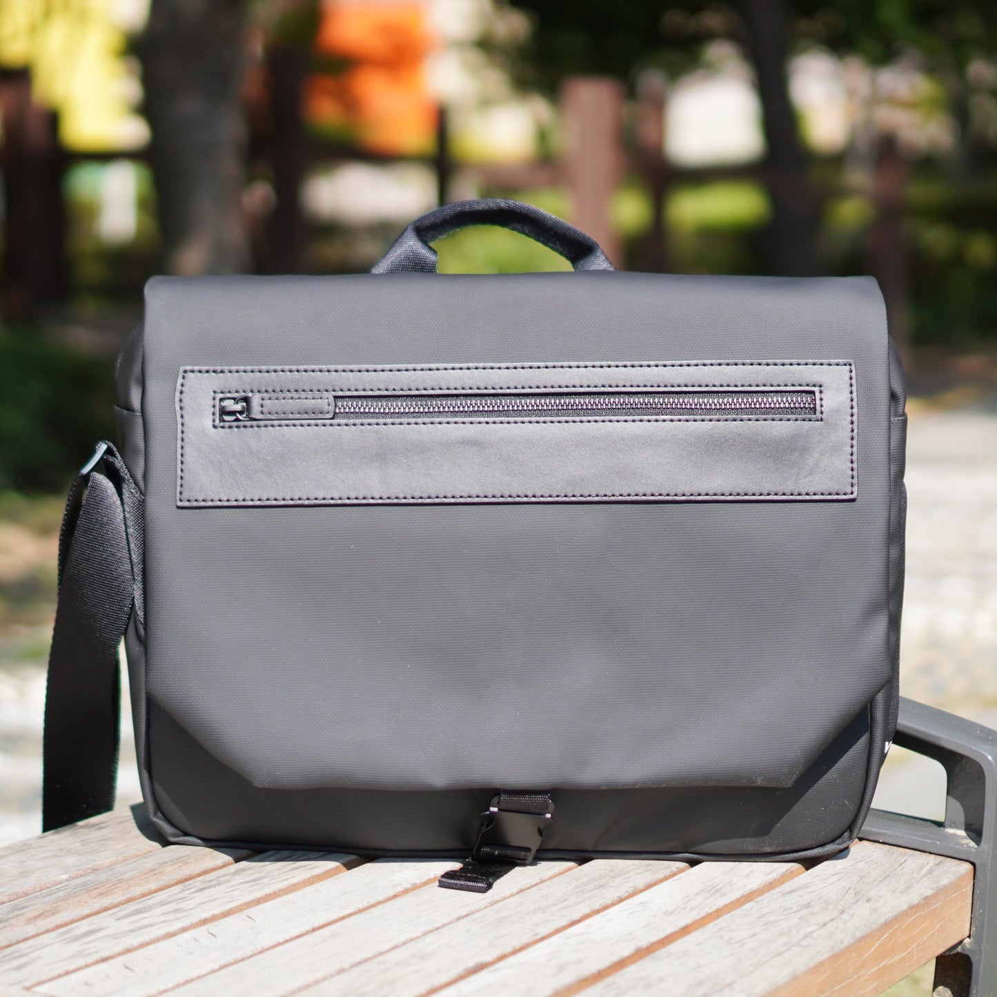 Slim Messenger