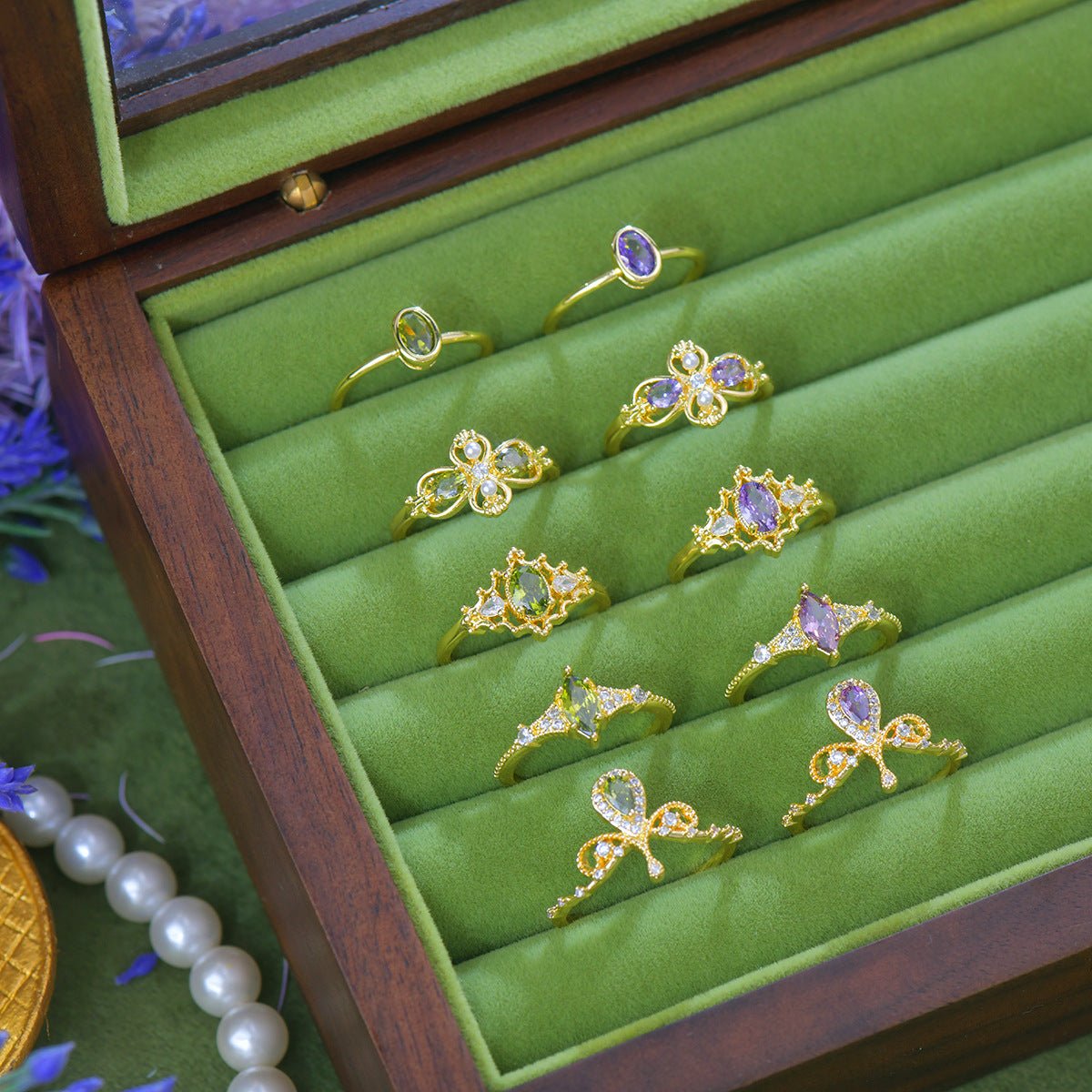 Violette Marquise-Muse-Ring