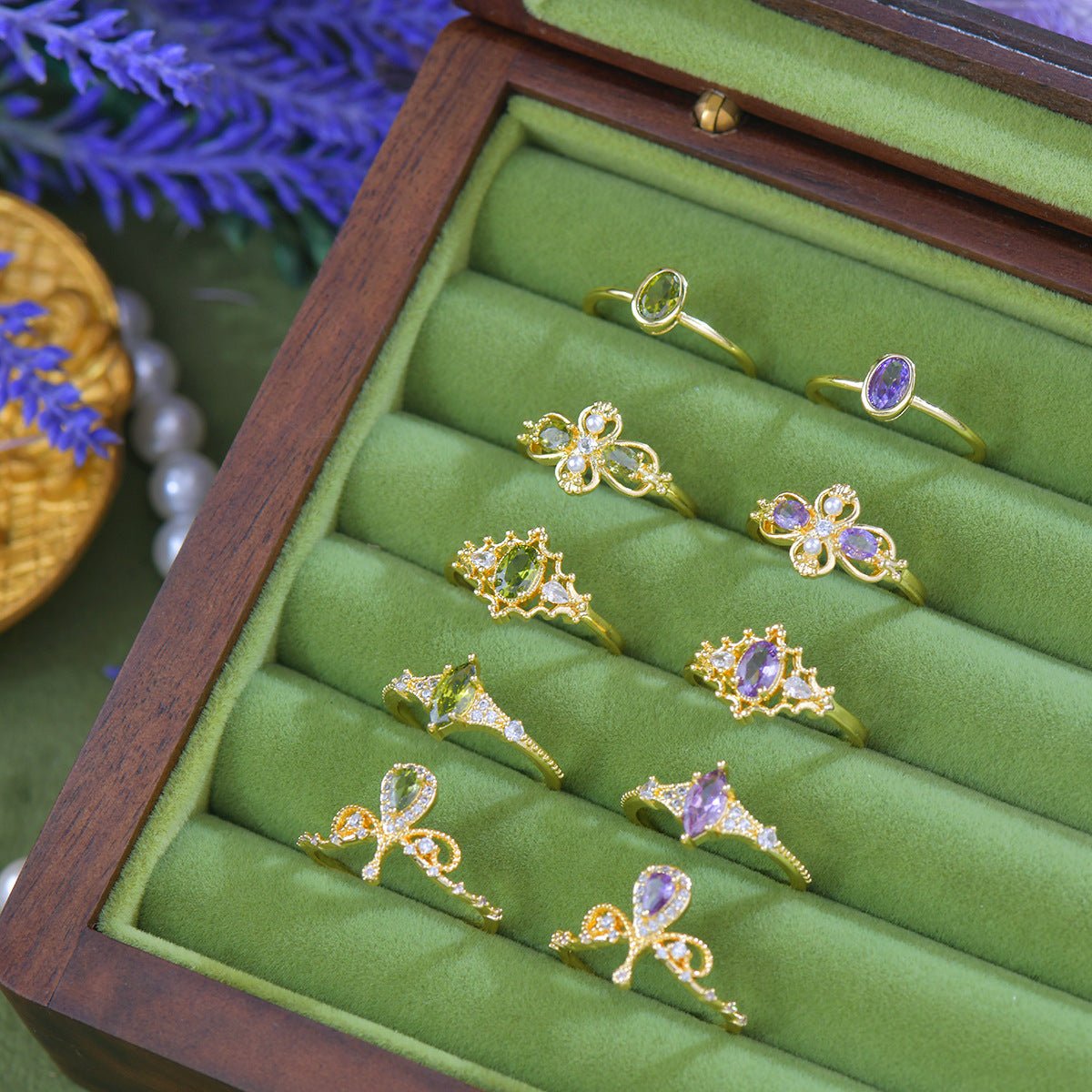 Violette Marquise-Muse-Ring