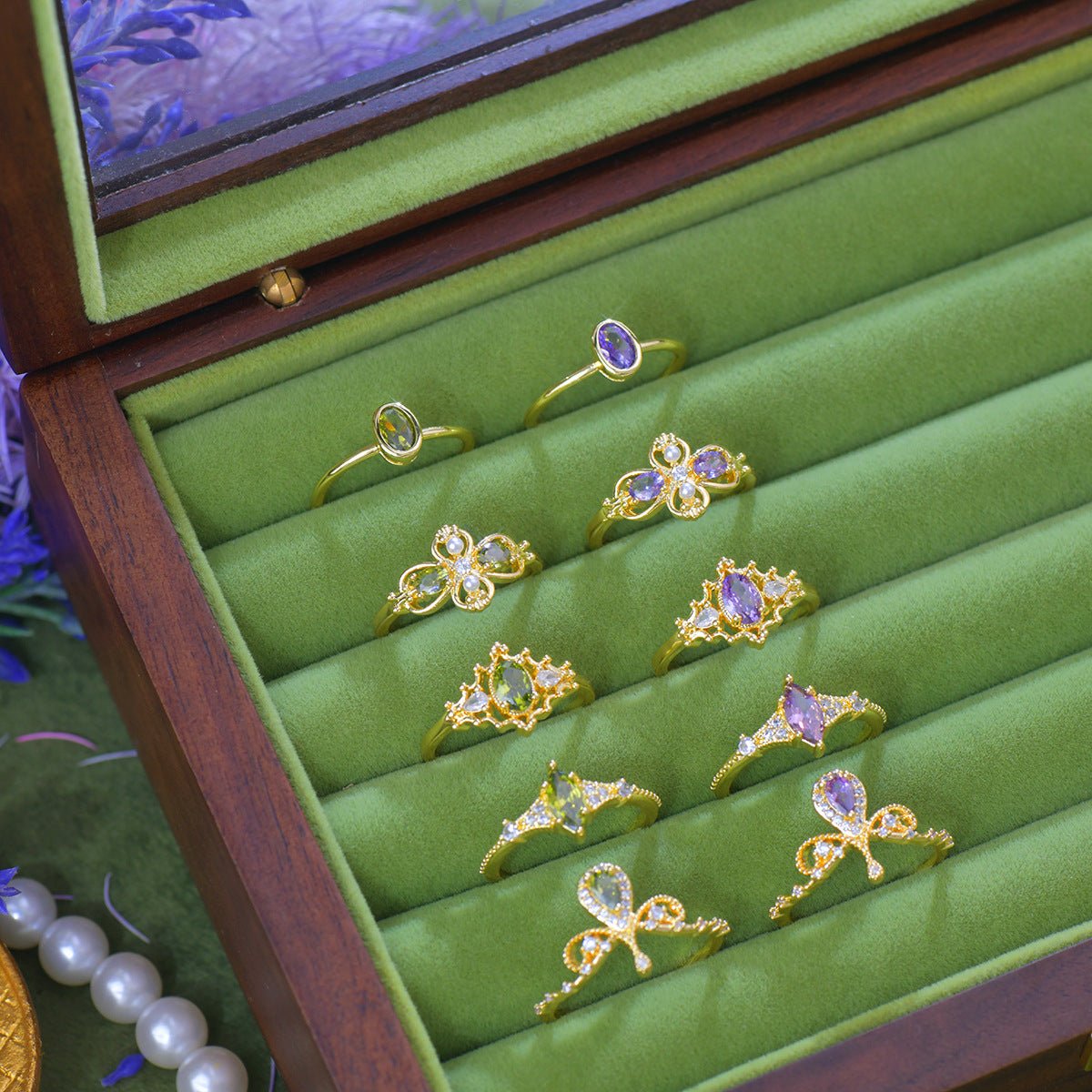 Violette Marquise-Muse-Ring