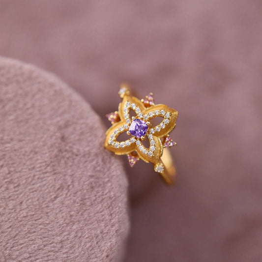 Violetter Vierpass-Ring